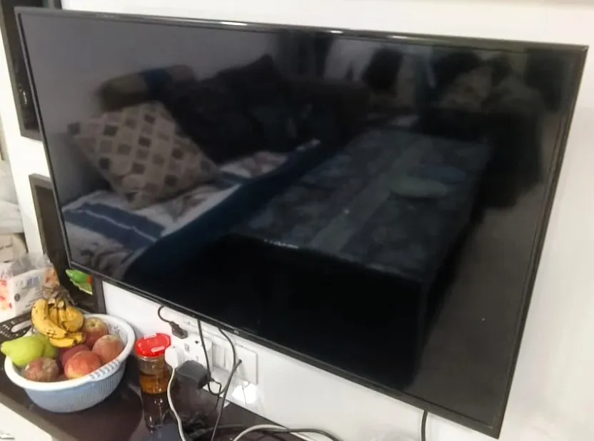 MI Smart TV 2010 model, 43 inches, good working condition (Used) for sale in Delhi, Delhi