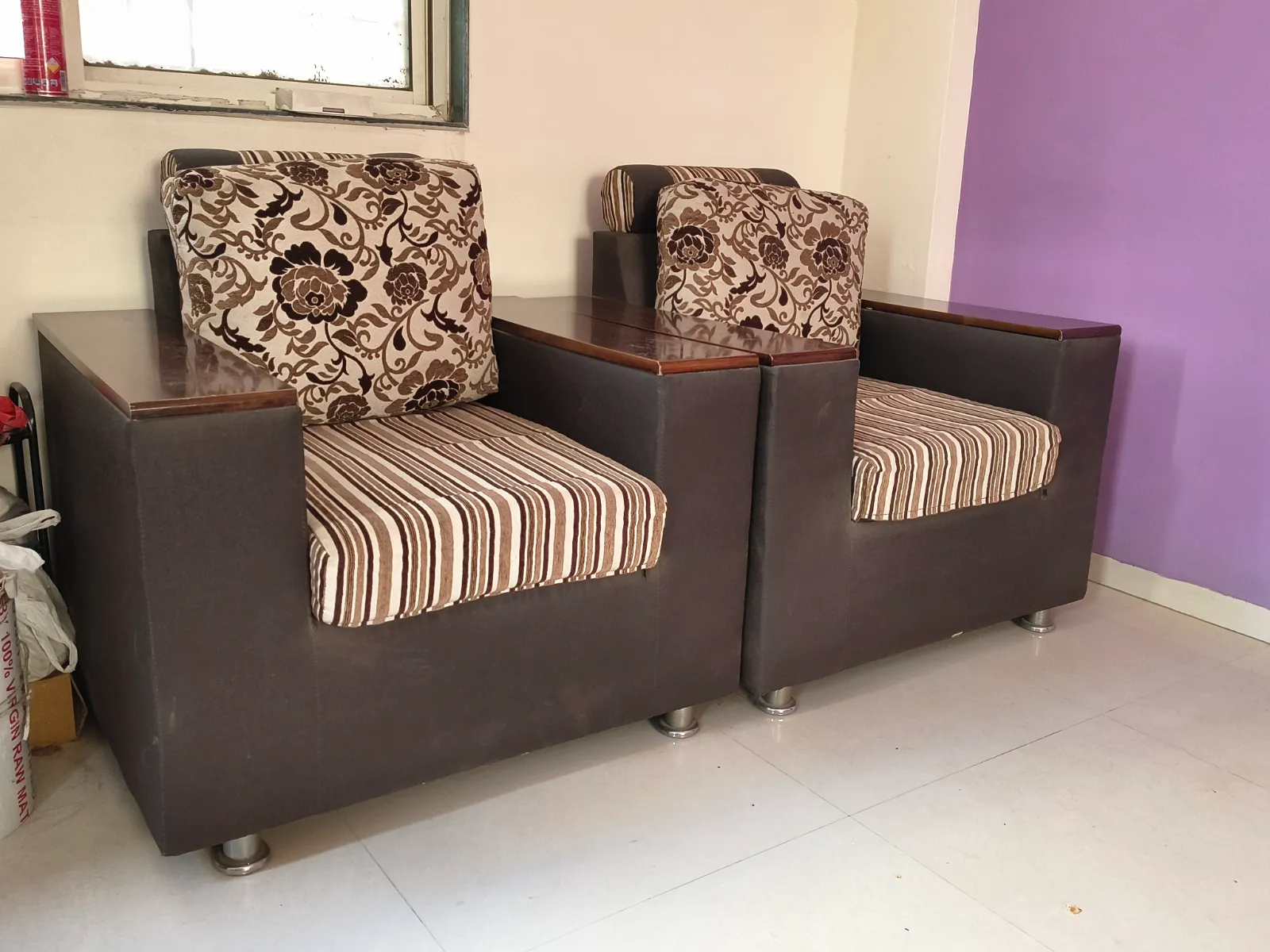 3+1+1 Sofaset, Teapoy, Bed on urgent sell - Thumbnail 2