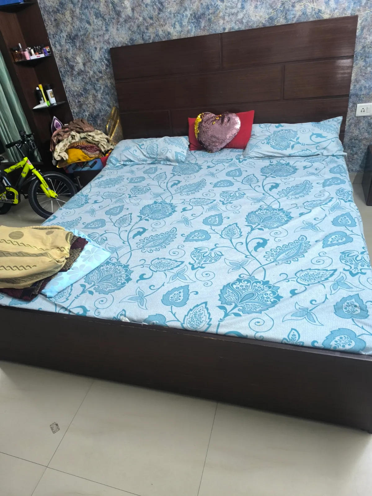 King soze double bed - Thumbnail 2