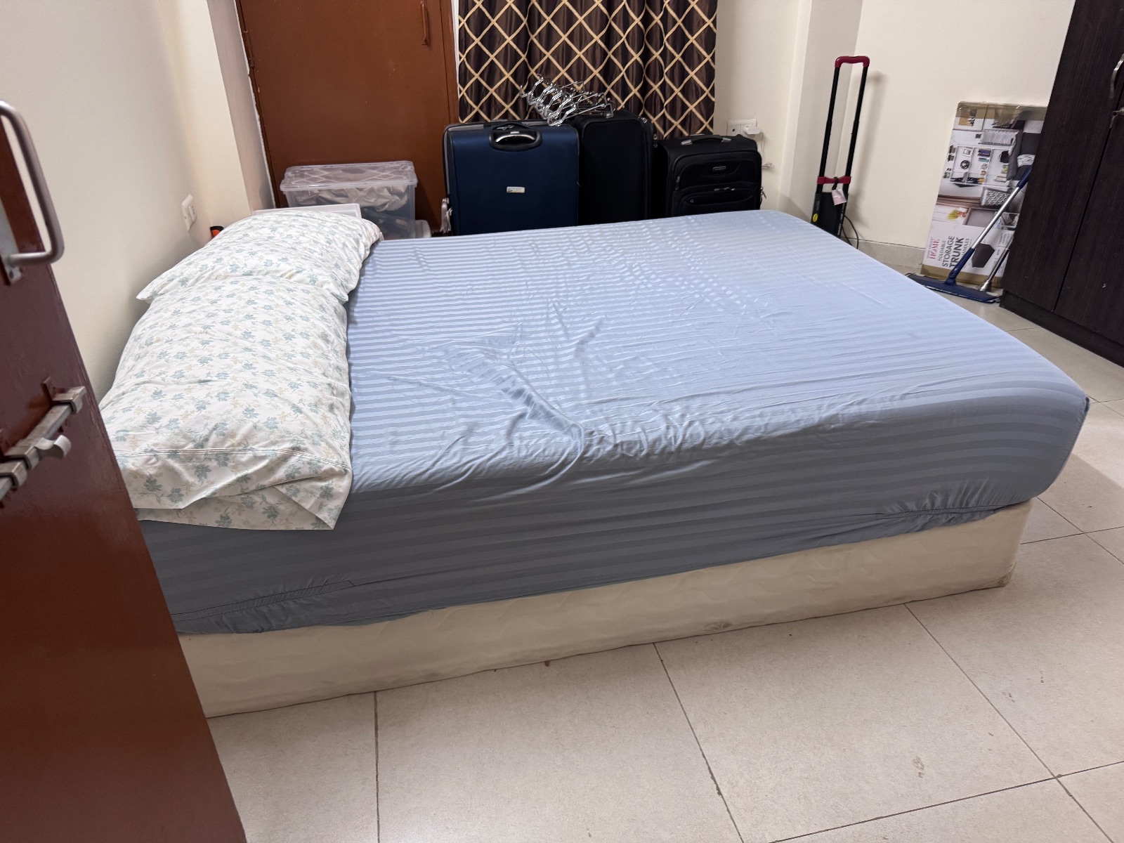 12” high density memory foam mattress for sale in Pune, Maharashtra