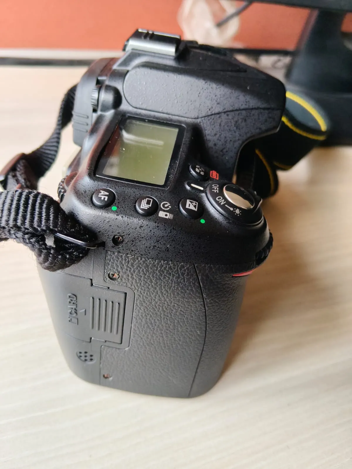 NIKON D-90, Body with lens - Thumbnail 2
