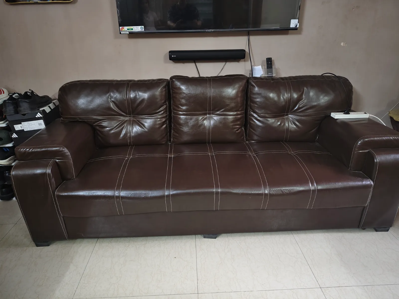 3+2+2 leatherette Sofa set with center table - Thumbnail 3