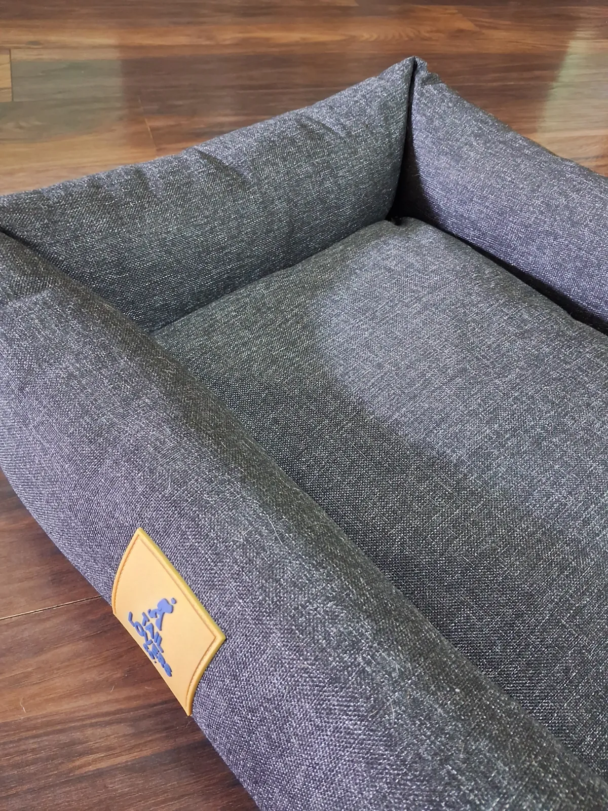 Premium Dog Bed – Like New, Barely Used - Thumbnail 2