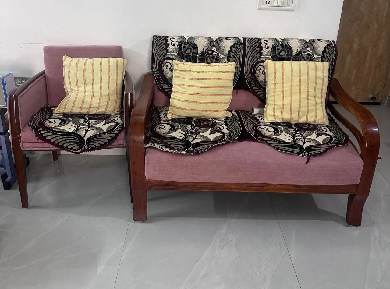 Sofa Set - NINE seater (3+2+1+1+1+1)- 2 years old - Thumbnail 4
