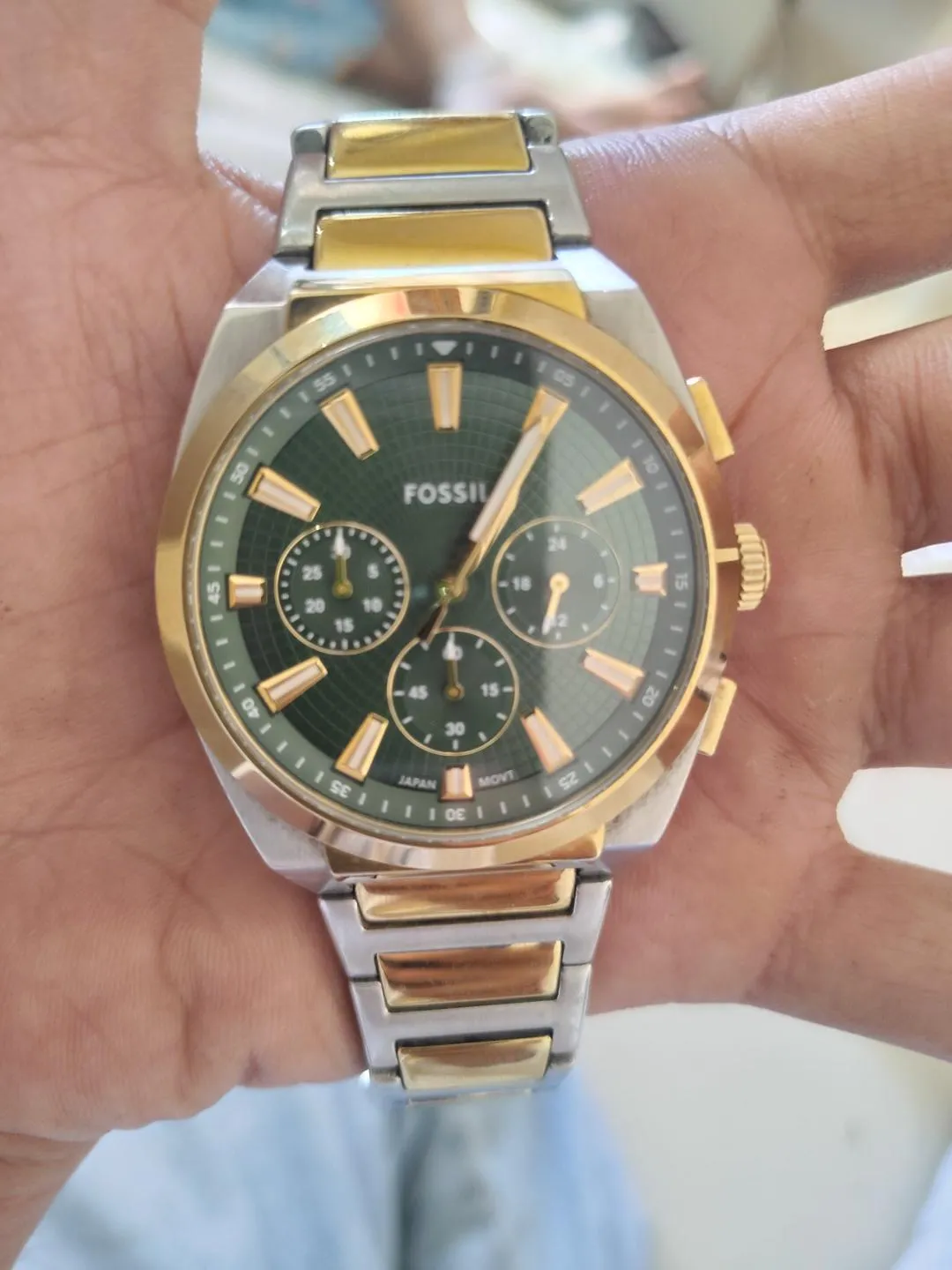 Title: Fossil Everett FS6106 Green Dial Men's Chronograph Watch  Price: ₹5,500 (Negotiable)  Description:  Selling my Fossil Everett FS6106 men's watc - Image 1