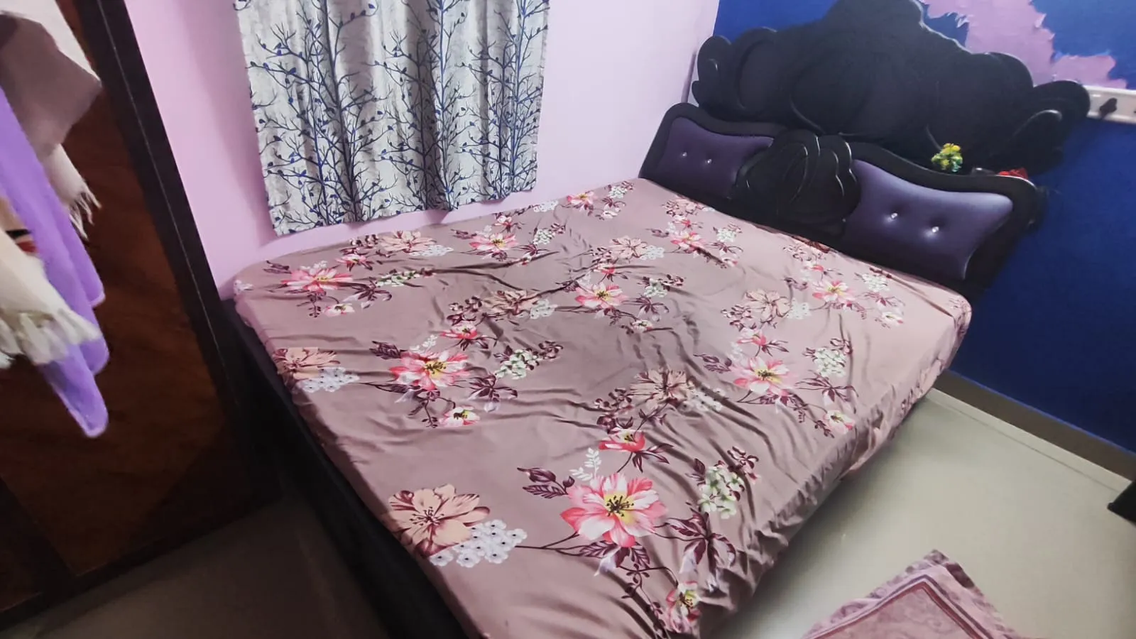 Queen size Cot for sale in Chennai, Tamil Nadu