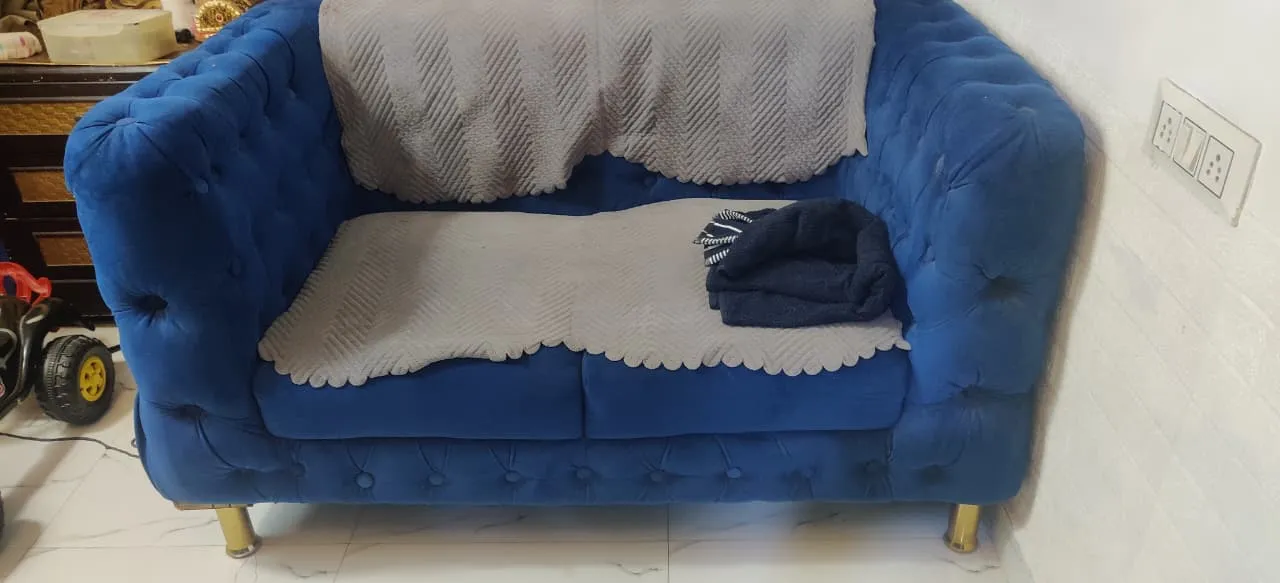 7 seater Sofa with table (7+2) - Thumbnail 3