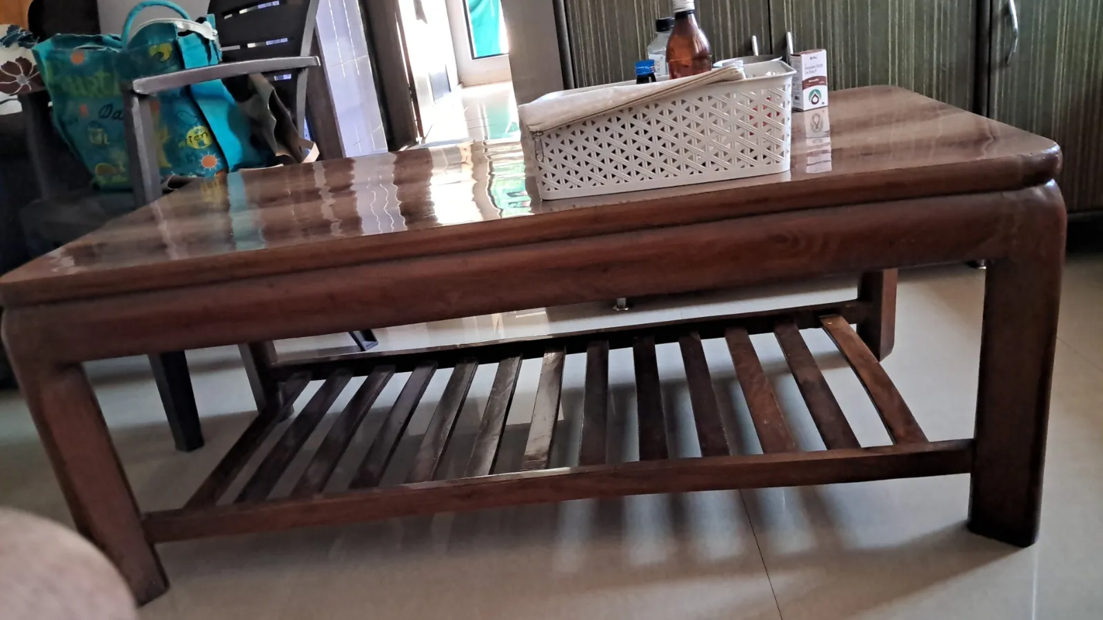 DIWAN, TEAPHOI & SHOE RACK for sale in CBD BELAPUR, NAVI MUMBAI, Maharashtra