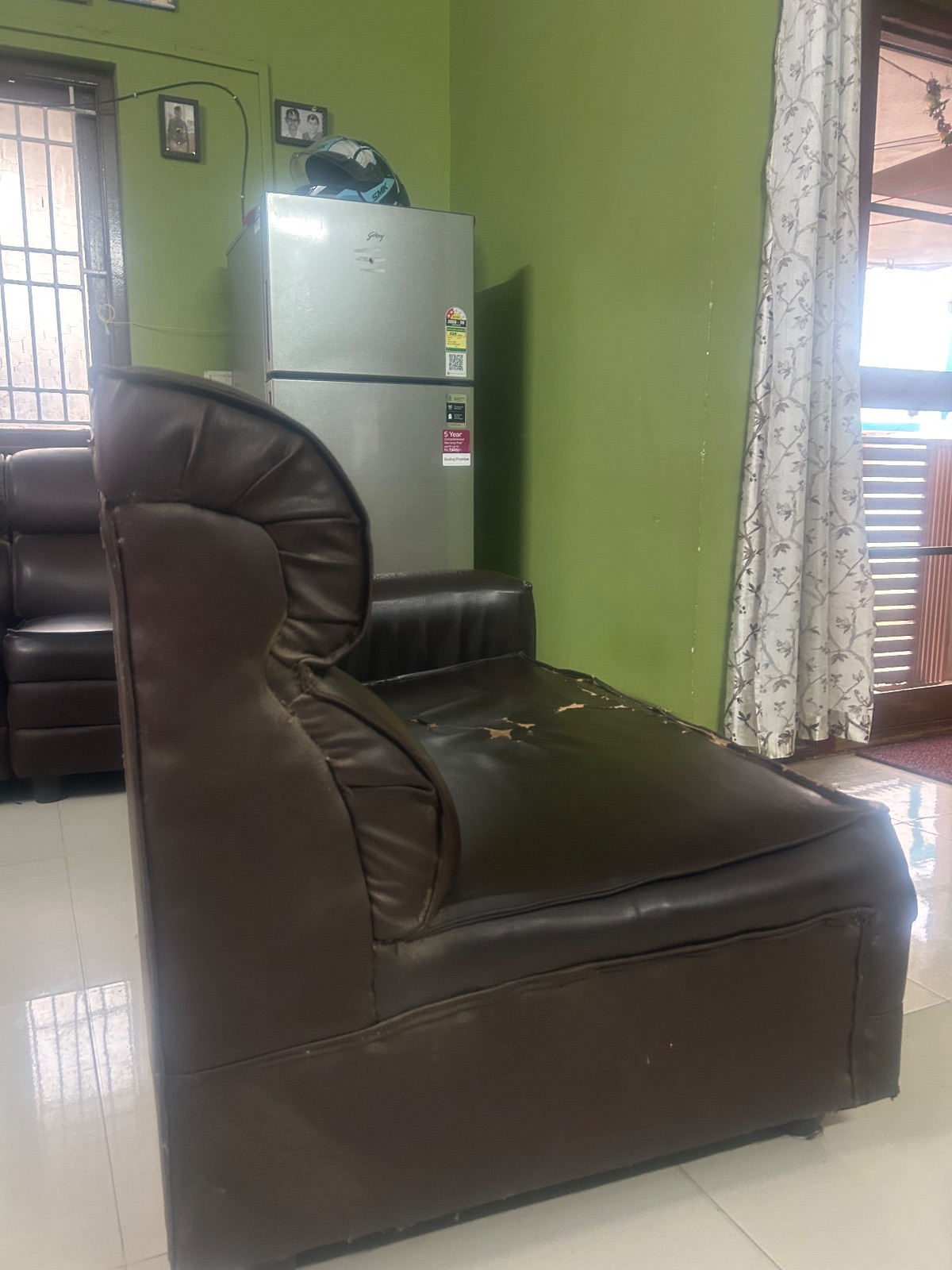 3+3 sofa set plus wooden teapoi - Thumbnail 11