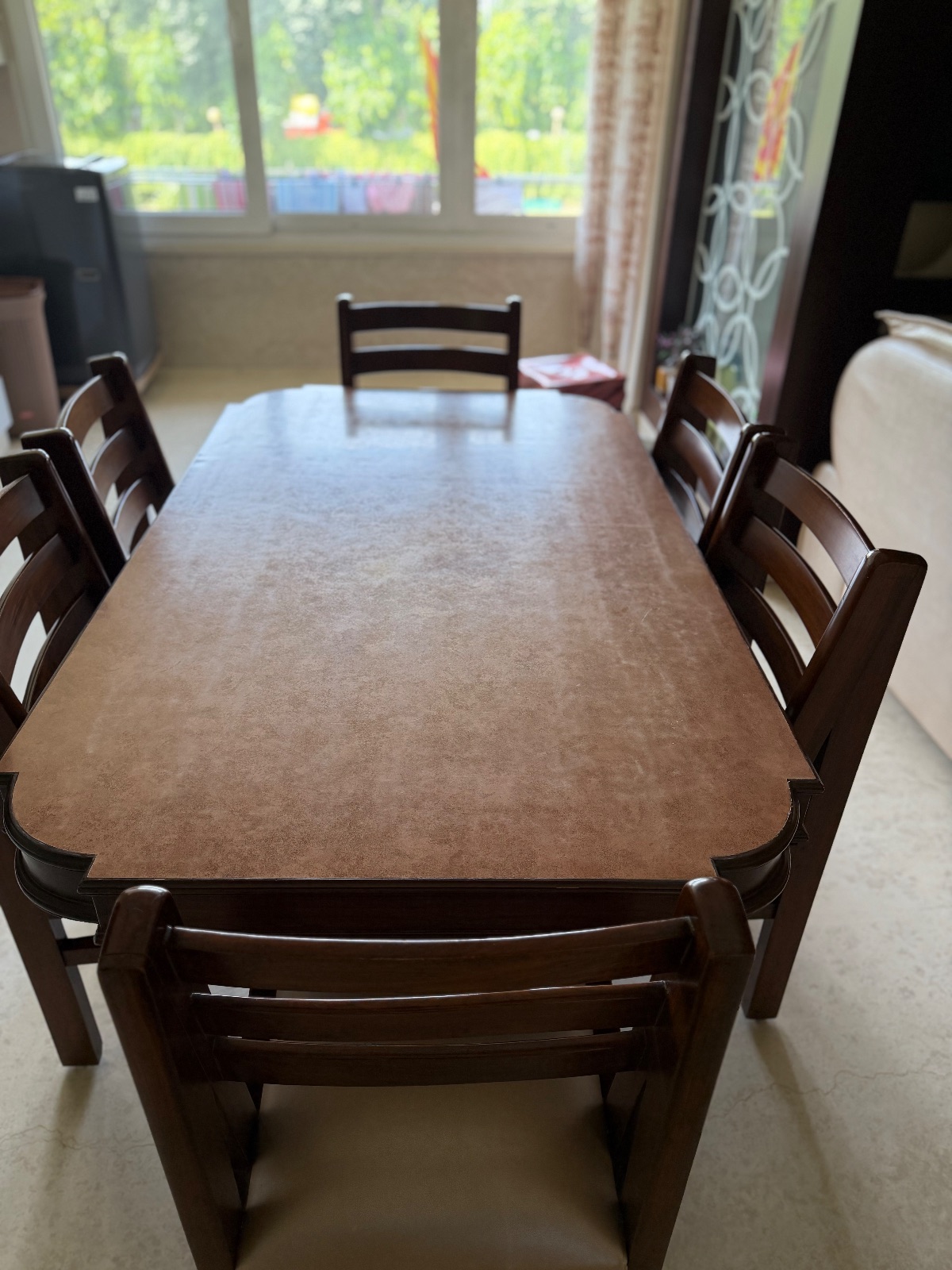 Dinning table with 6 chairs made with sagwan wood for sale in Delhi, Delhi