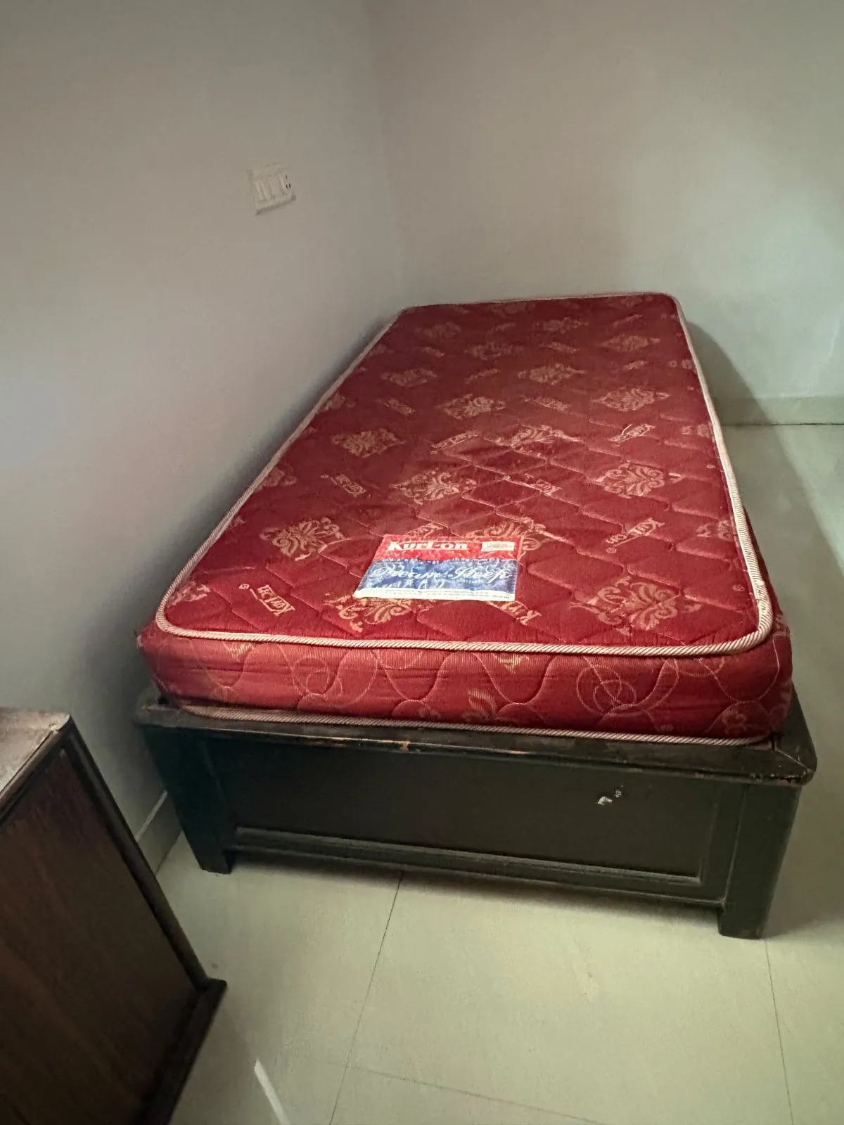 Big single bed with premium kurl on mattress with 2 storage cabins - Thumbnail 3