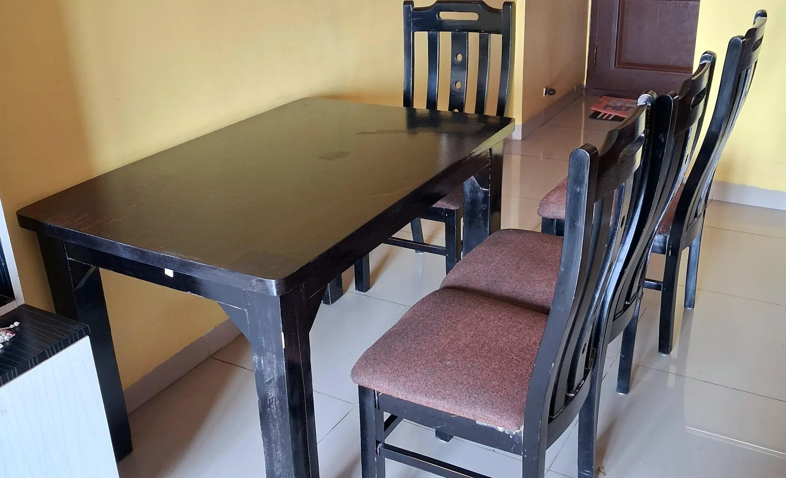 Solid Mysore Teak Wood 4-Seater Dining Set – Very Good Condition - Thumbnail 2