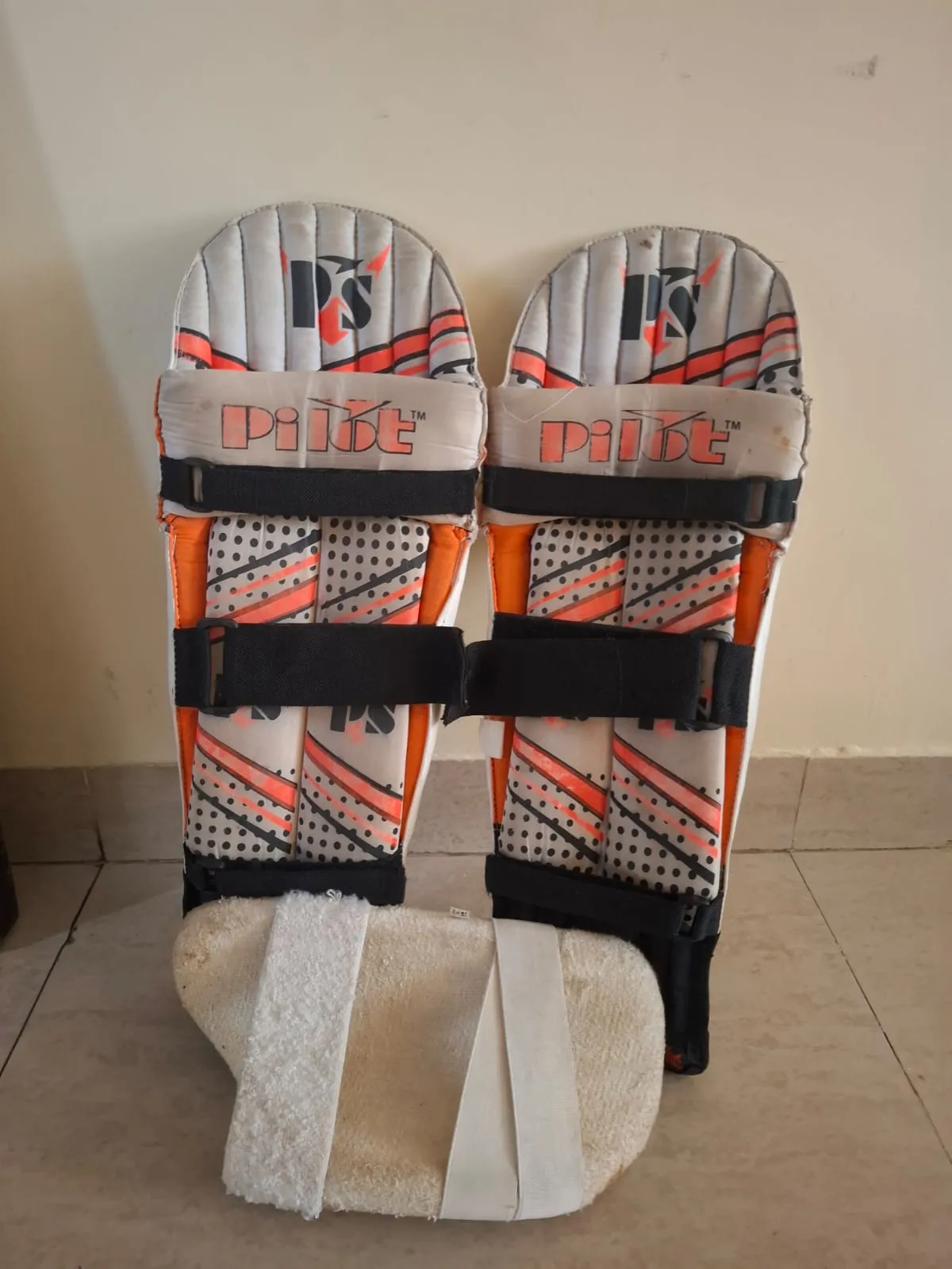 Cricket gear - Thumbnail 2