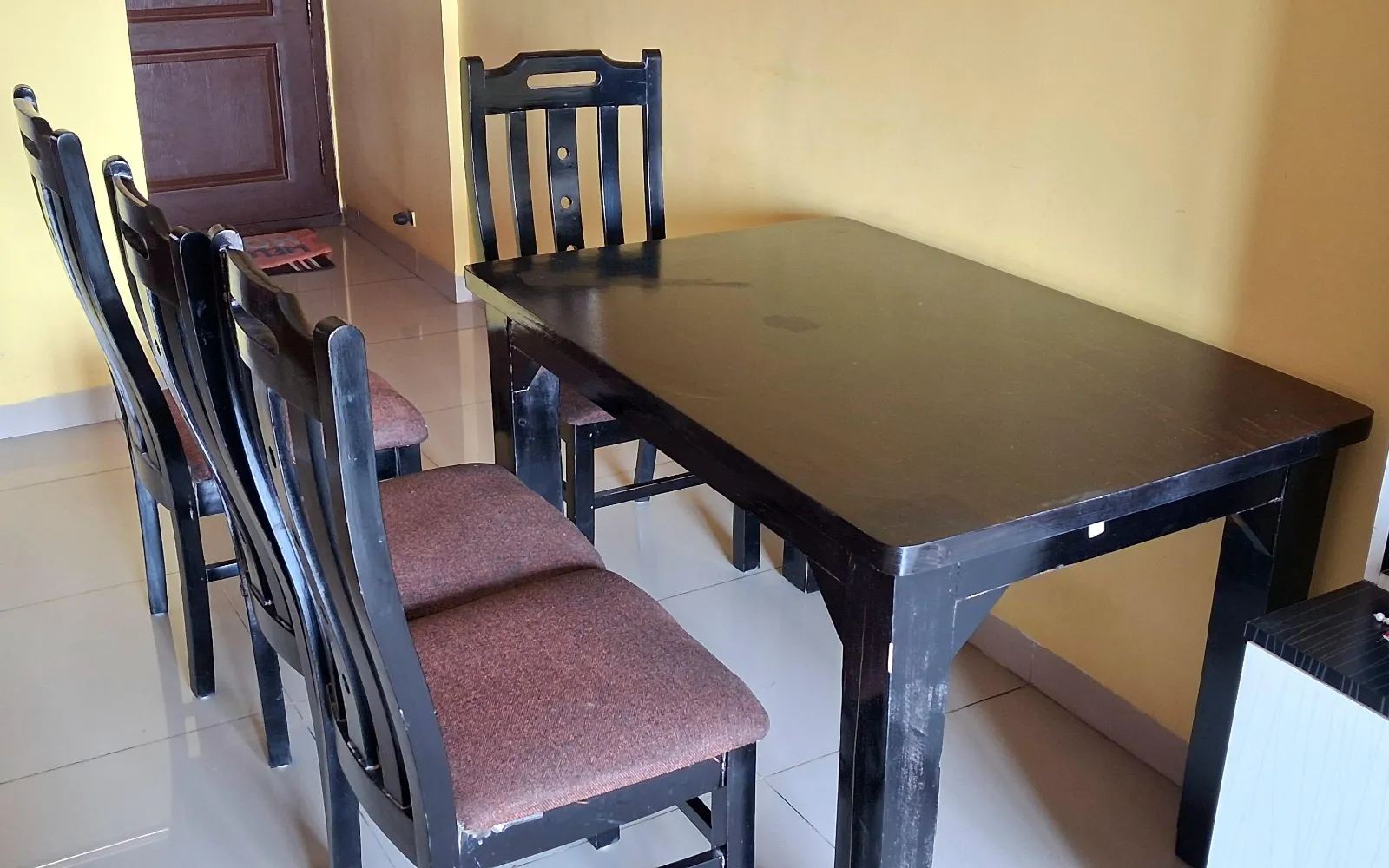 Solid Mysore Teak Wood 4-Seater Dining Set – Very Good Condition - Thumbnail 3