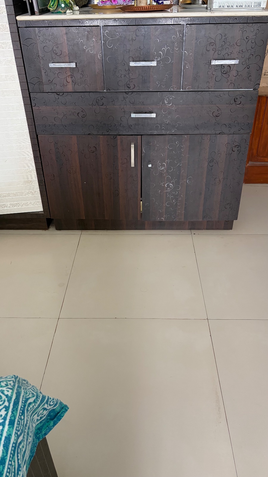 Household furnitures for sale - Thumbnail 3